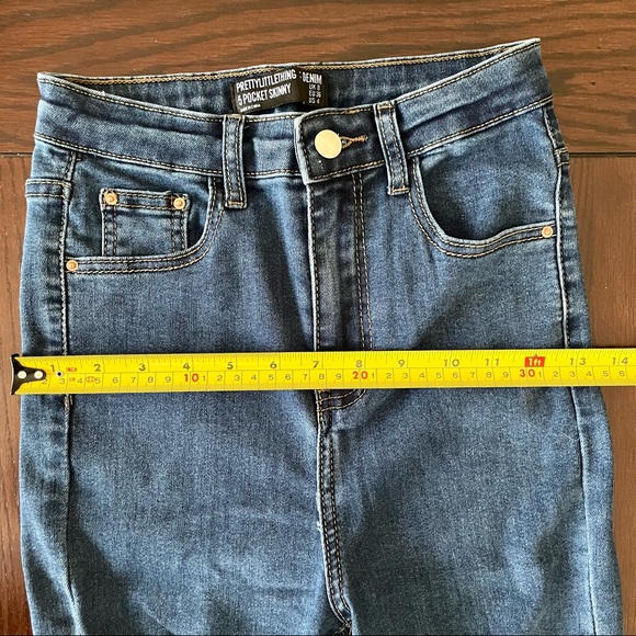 NWOT Pretty Little Thing High Waist Skinny Jean 4 - Picture 7 of 8
